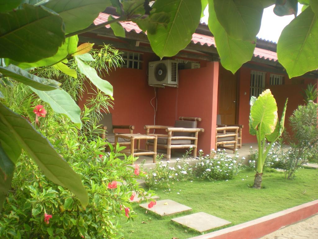 Hotel Robinson Plage Lome Luaran gambar